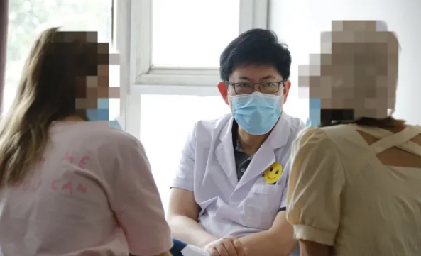 2.png 成都治白癜风哪家医院最好